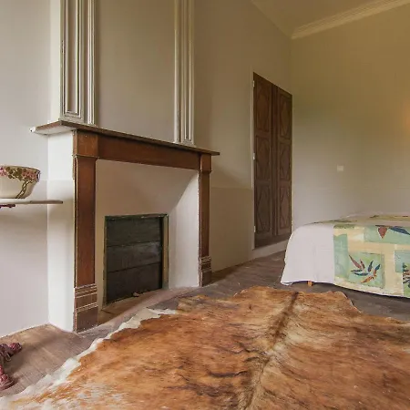 Historic Mansion By River Casa vacanze *