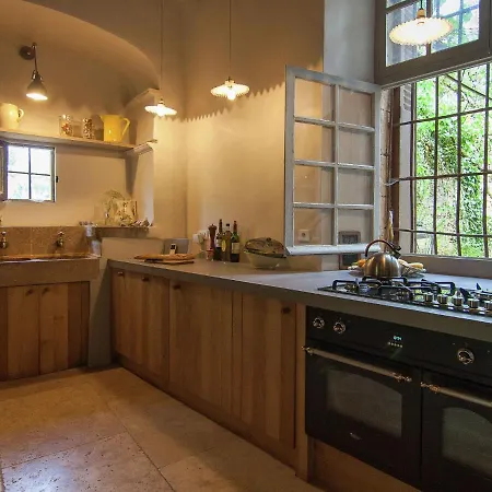 Historic Mansion By River Casa vacanze Cenevieres