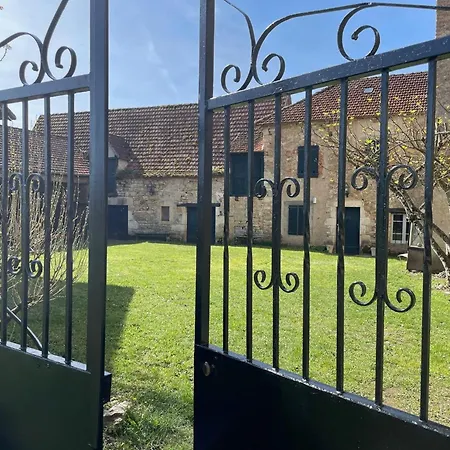 Casa vacanze Historic Mansion By River Cenevieres