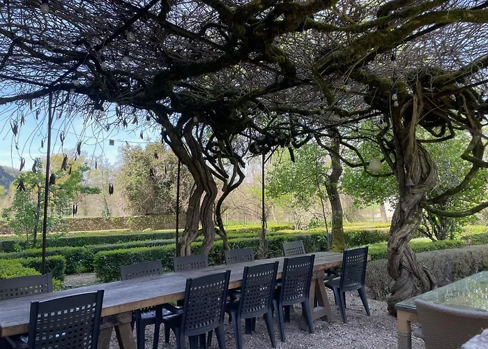 Historic Mansion By River *