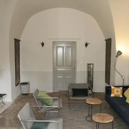 Ferienhaus Historic Mansion By River