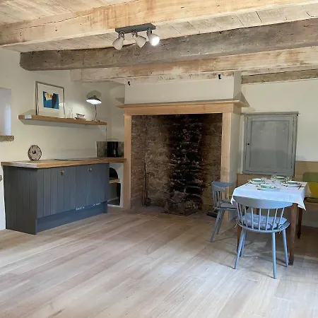 Historic Mansion By River Ferienhaus *