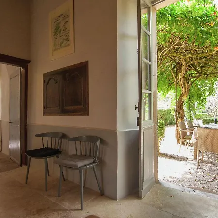 Ferienhaus Historic Mansion By River