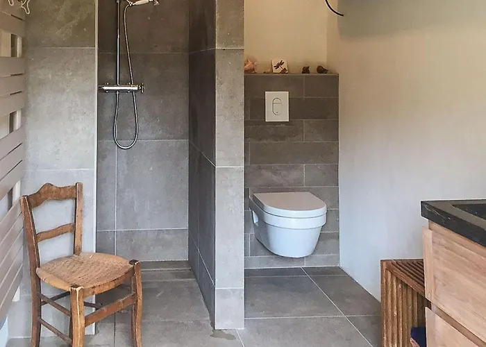 Historic Mansion By River *