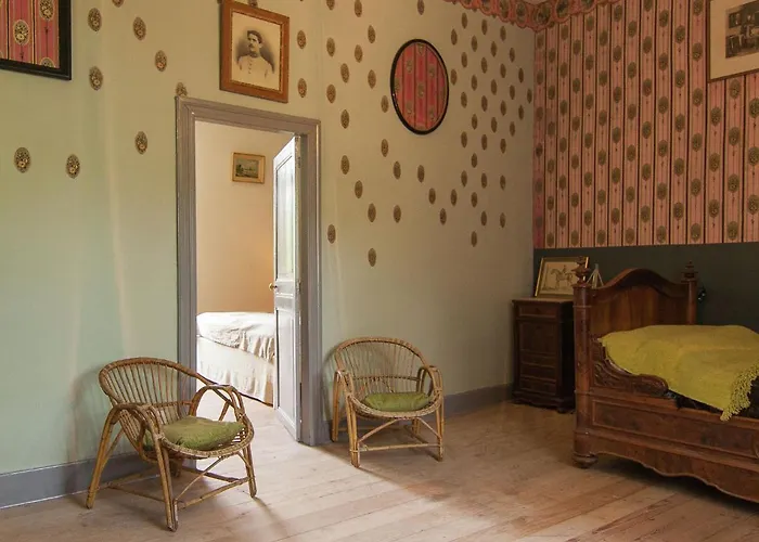 Historic Mansion By River Ferienhaus